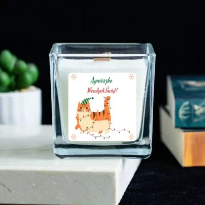 Świeca, to idealny prezent na Święta Bożego Narodzenia, personalizowana i pachnąca wanilią.