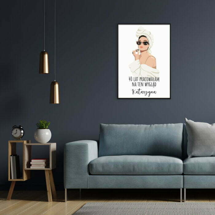 plakat "czterdziestka" na ścianie