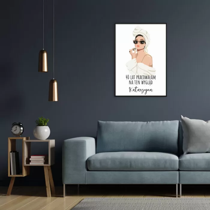 plakat "czterdziestka" na ścianie