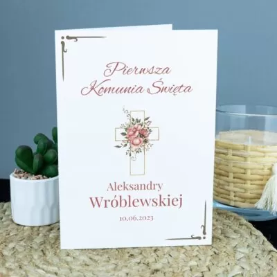 Pierwsza komunia święta dziewczynki